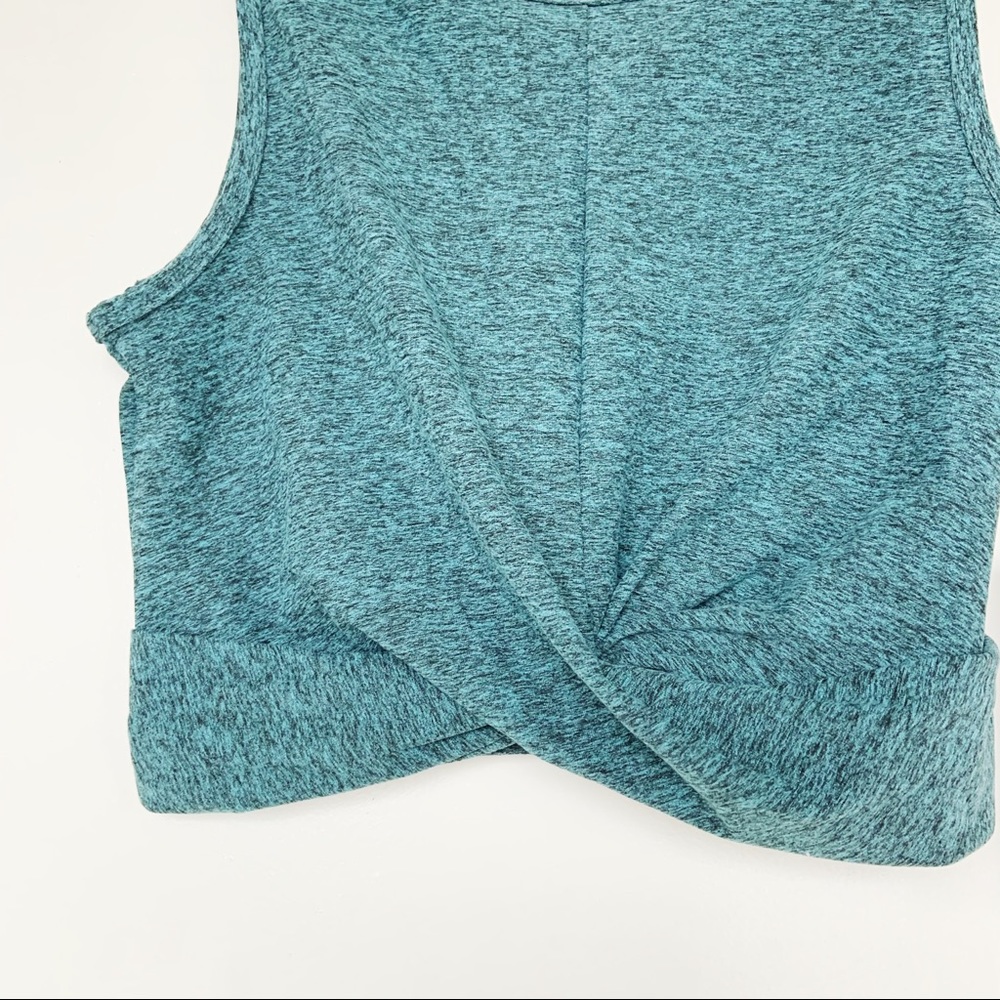 NWT Yogalicious Lux Soft Cropped Workout Tank Top - Picture 4 of 7